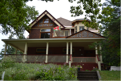 Heritage house located at 251 Queen Street