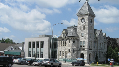 Heritage library located at 320 King Street