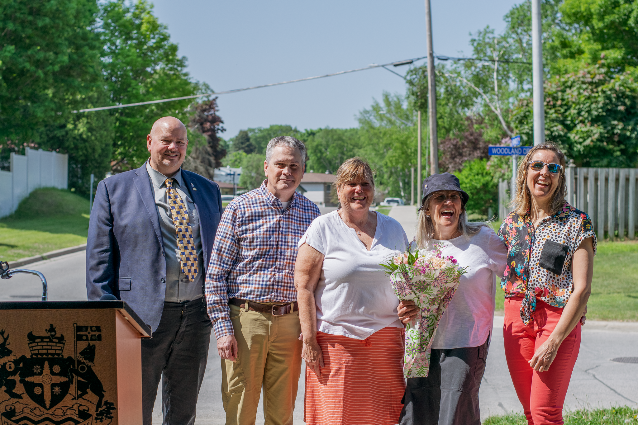 MacDonald family standing with Mayor Gordon 